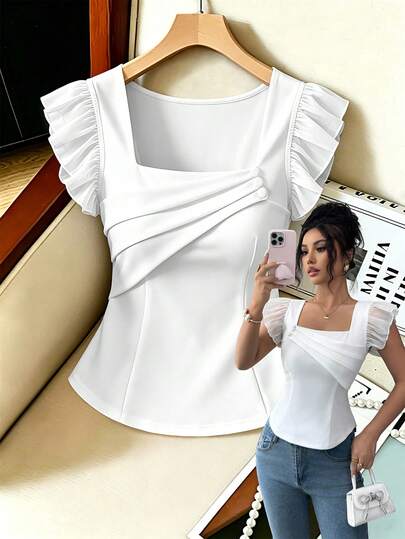 Elenzga 女士常规T恤，白色弹力面料柔软舒适，搭配飘逸优雅的同色雪纺面料，正面饰有褶裥贴片和手工纽扣，设计感十足，优雅大方，无论是参加派对、通勤、工作还是旅行，都能在人群中脱颖而出，是女性衣橱中的必备单品。
