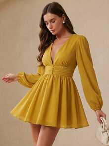 Aveloria Rosie Đầm nghỉ dưỡng phong cách vintage lãng mạn màu be tương phản, in hoa cao cấp, kỹ thuật in kỹ thuật số tinh tế, kiểu dáng đồng quê lãng mạn, phù hợp cho đám cưới, hẹn hò, tụ họp mùa xuân/hè, thiết kế cổ chữ V, trang trí cúc ngọc trai, xếp ly thắt eo, chân váy xòe, chất liệu satin mềm mại. Mùa hè lãng mạn, thiết kế sang trọng may đo riêng. Đầm dài tay thanh lịch kiểu Âu và Mỹ mùa xuân/hè mới, thời trang, đa năng, cổ chữ V, eo thon, xòe, phong cách nghỉ dưỡng. - Màu vàng - Xem 3