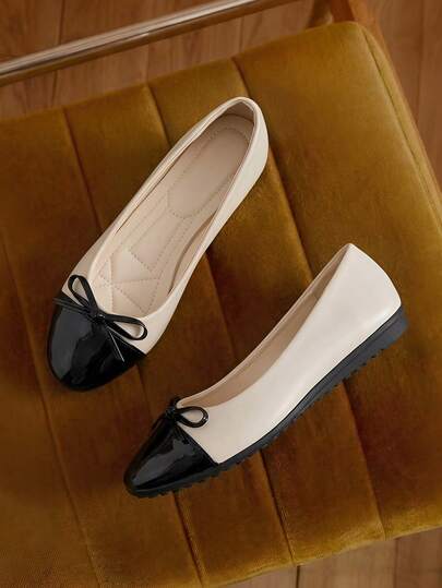Damen Große Größen Slip-On Ballerinas mit Schleife, schwarz-weiß kariert, bequeme weiche Sohle, modisches Farbblockdesign, geeignet für Frühling & Herbst