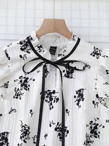 SHEIN Franclia Blus Wanita Lengan Pendek dengan Motif Kontras Warna dan Tali di Bagian Depan - Hitam dan Putih - View 8