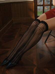 Bisouelle 1 par de medias de red de encaje sobre la rodilla, con estilo Lolita dulce que presenta lazos y ribete de volantes, detalles femeninos - Negro - Ver 6