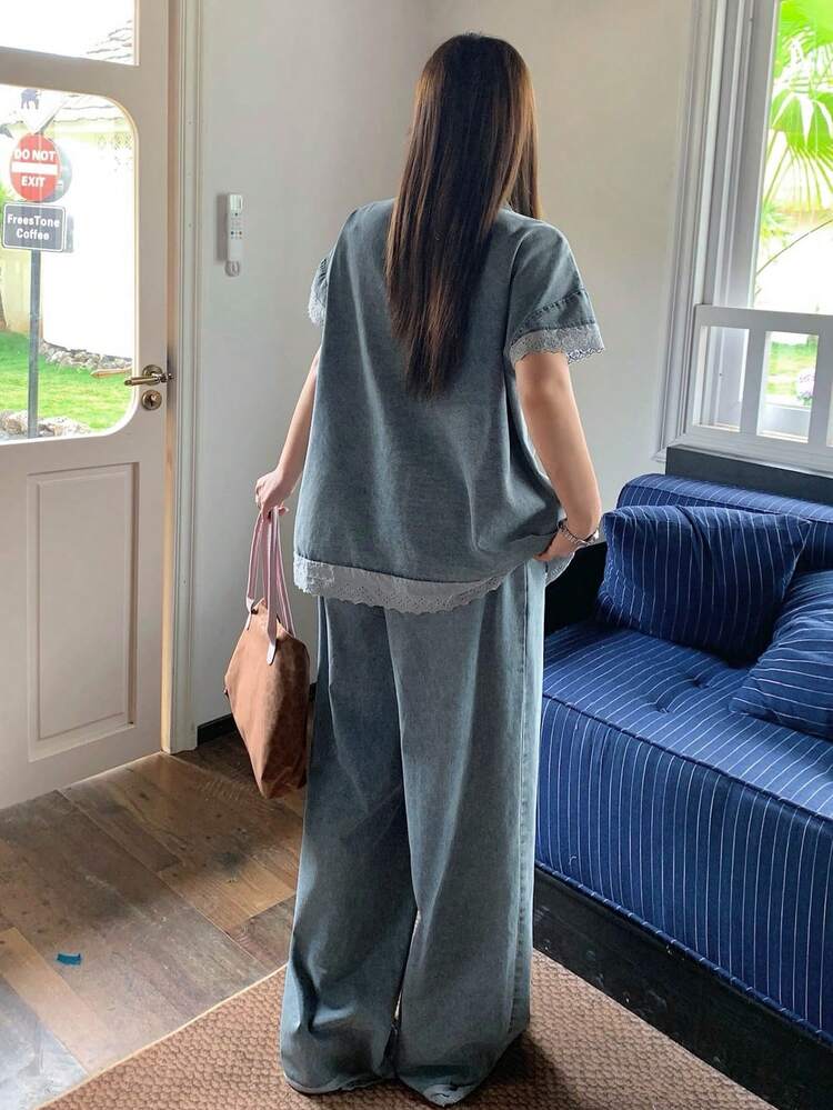 Dazy Plus 2pcs/Set Casual Lace Patchwork Korean Style Denim Shirt And Loose Denim Shorts, Spring/Summer Plus Size Women Denim Set