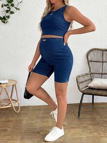 SHEIN 孕妇圆领露脐背心和字母印花牛仔短裤两件套 - 藍色 - 查看 1