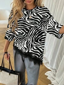 SHEIN LUNE 女士休闲纯色动物纹不对称下摆蕾丝拼接T恤，百搭日常穿搭，春夏休闲上衣，适合度假、夏季、春季、春假及各种场合，包括沙滩装、休闲衬衫、外套和夏季上衣。 - 彩色 - 查看 3