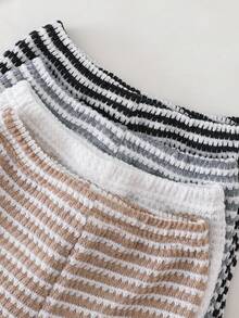 SHEIN Playful Pals 4 piezas Conjunto de ropa para bebé niño, que incluye 4 tops de manga corta de cuello redondo con textura de punto y 4 pantalones cortos de punto con cintura elástica a juego. Los colores de los tops son caqui blanco, gris oscuro blanco, gris blanco y beige blanco, con los pantalones cortos a juego con los correspondientes colores de los tops. Adecuado para primavera/verano, actividades al aire libre, uso casual, apto para bebé niño de 6 meses a 2-3 años - Multicolor - Ver 4