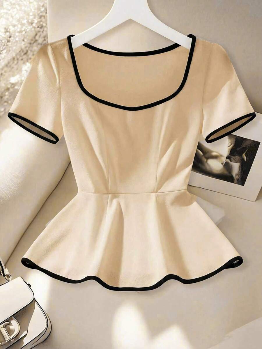 SHEIN Franclia Áo thun nữ dáng ôm, cổ vuông, tay ngắn, phối màu thanh lịch, vạt xòe, thích hợp mặc hàng ngày vào mùa xuân và mùa hè. - Màu be - Xem 1