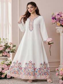 Teen Girls Elegant Long-Sleeved Robe, Adorned With Interwoven Floral Patterns, And Paired With A Sheer Headscarf. - White - View 7