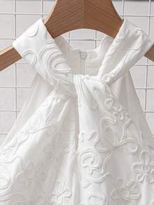 SHEIN 少女优雅纯白色露背吊带蝴蝶结A字无袖连衣裙 - 白色 - 查看 5