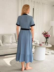 Moonlight&Mama Áo choàng ngủ bà bầu BloomMama Basic Casual Fashion màu xanh nhạt phối viền đen, in chữ MAMA. - Màu xanh lam - Xem 2