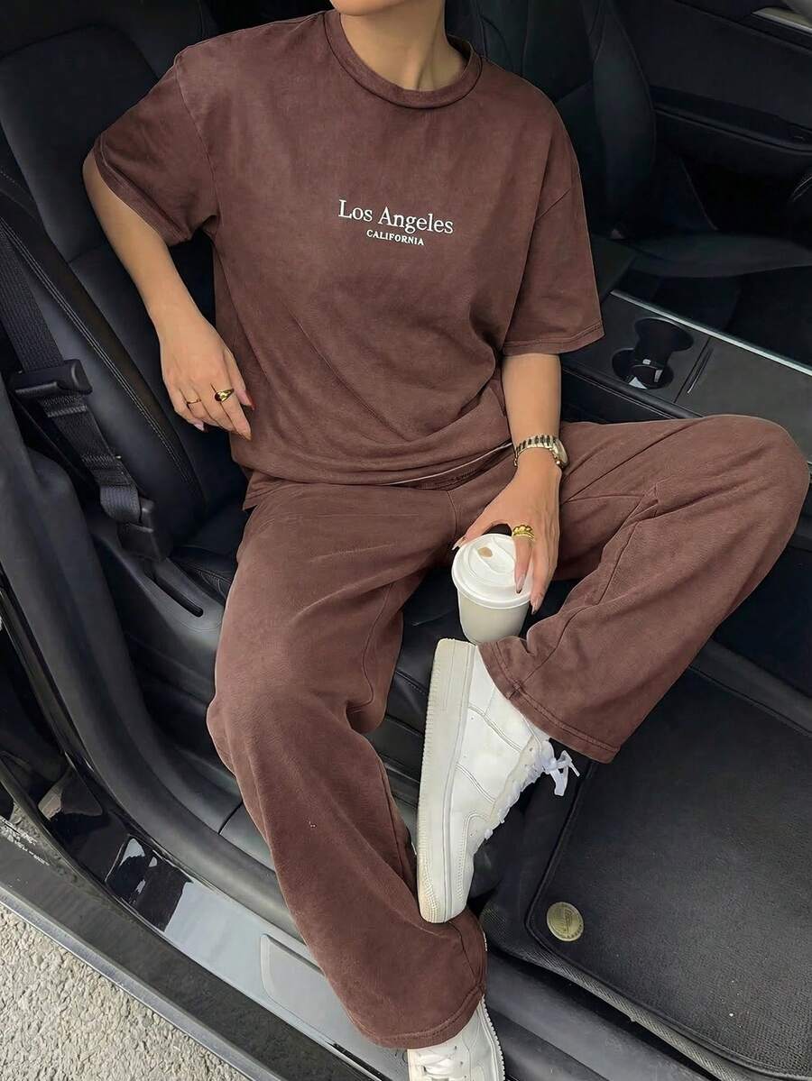 Muchica Conjunto informal de camiseta de manga corta con gráfico de letras lavado marrón café y pantalones para mujer - Café integral - Ver 1