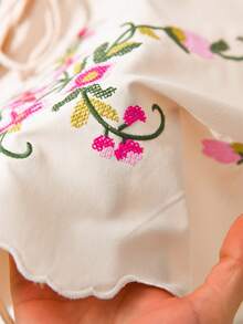 SHEIN Frenchy Plus Size Women Floral Embroidery Front Tie Short Sleeve Shirt - Apricot - View 7