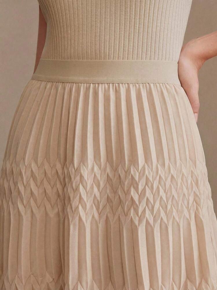 Elegant Quality Solid Color Pleated Skirt, Minimalist Design For Daily Wear & Party, New Spring/Summer Collection For Women