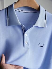 Manfinity Bizformal Men's Casual Color-Blocked Short-Sleeved Polo Shirt, Men's Light Blue Summer Polo Shirt, Preppy Patterned Polo Shirt, Men's Button-Down Knit Polo Shirt, Knitted Men's Shirt, Suitable For Everyday Casual Wear During Christmas, Weekend Trips, Polo For Men Golf Shirt For Men Formal Outfit For Men Mens Apparel - Baby Blue - View 3