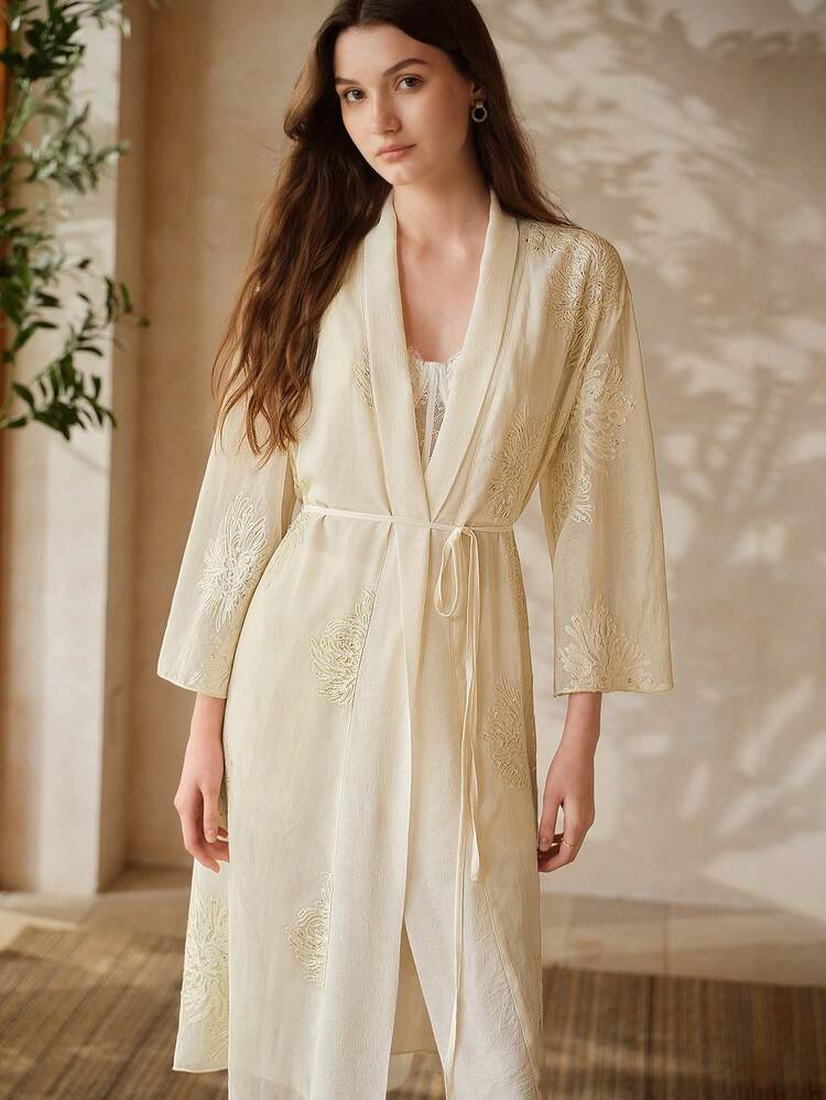 FLORAL EMBROIDERED WAIST BELT ROBE
