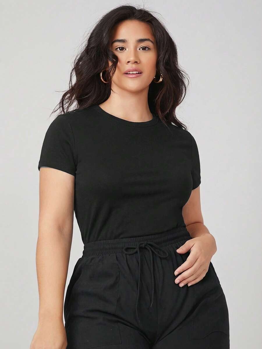 SHEIN BASICS 大码女式纯色圆领休闲百搭日常短袖T恤 - 黑色 - 查看 1
