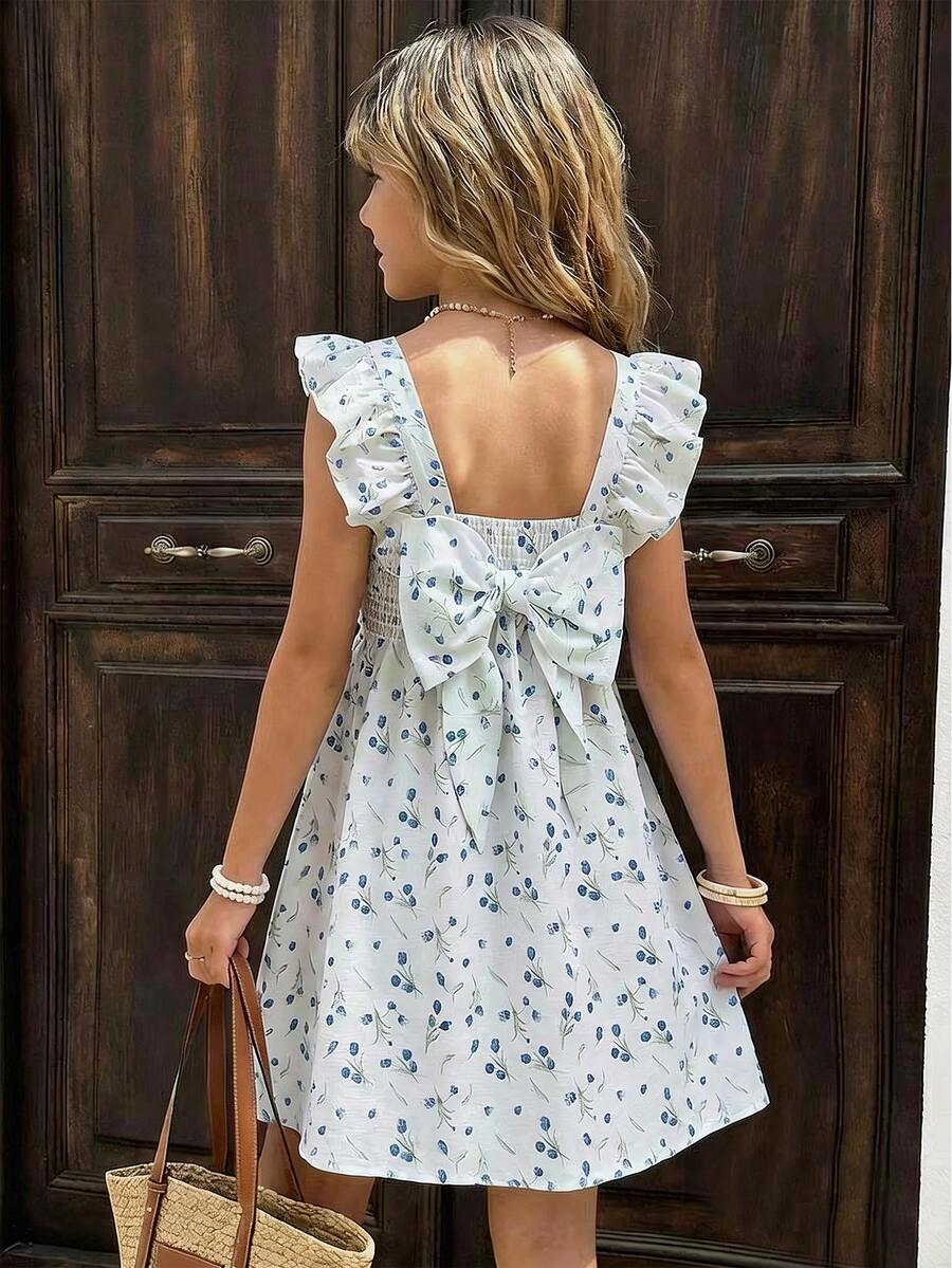 SHEIN 女童梭织印花方领无袖蝴蝶结系带露背连衣裙,法式优雅度假风;女童褶皱泡泡袖露背系带腰身休闲连衣裙,海滩度假;女童童话连衣裙,婚礼季服装,日常穿着,下午茶会连衣裙,夏季连衣裙,蜜月装;女童沙滩装 - 白色 - 查看 1
