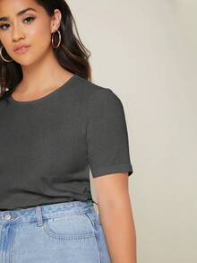 SHEIN BASICS 大码纯色圆领短袖休闲百搭T恤 - 深灰色 - 查看 5