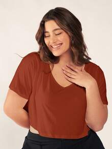 SHEIN BASICS 大码女式纯色简约短袖T恤，休闲日常穿着 - 鏽棕色 - 查看 1