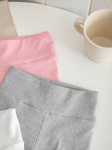 SHEIN Little Byeori 3件套女童针织纯色休闲短裤套装 - 彩色 - 查看 4