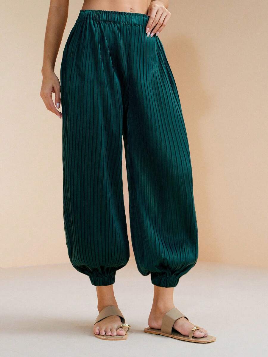 Women's Pleated Pocket Casual Versatile Daily Wear Lantern Pants - Green - View 1