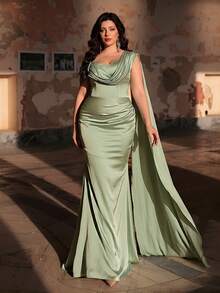 Aureia Plus Size Elegant Minimalist Green Cold Shoulder Ruched Waist Luxury Satin Mermaid Hem Dress With Side Slit, Suitable For Wedding, Party, Celebration, Formal Events, Bridesmaid - Green - View 1