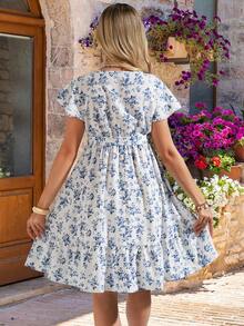 SHEIN Robe décontractée de maternité à col V, manches à volants et imprimé floral, pour les vacances - Bleu et Blanc - Voir 2