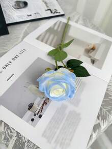 20Pcs Blue & White 20 Inch Artificial Roses, High-End Faux Roses, Ideal For Home, Room, Table, Wedding Decor, Bridal Bouquets, Wrist Corsages And Flower Arrangements, Perfect For Living Room, Dining Room, Bedroom And Vase Decor - Blue and White - View 4