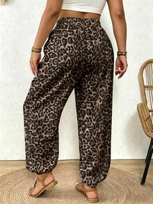 SHEIN Frenchy 大码女式豹纹休闲百搭日常裤 - 彩色 - 查看 2