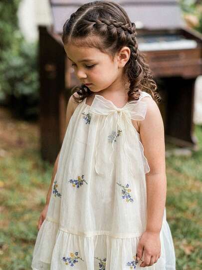 SHEIN Young Girl Solid Color Patchwork Embroidered Mesh Strap Dress