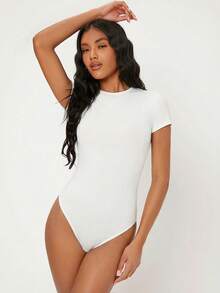 SHEIN BASICS 女款素色圓領短袖休閒連身衣夏季女裝 - 白色 - 查看 9