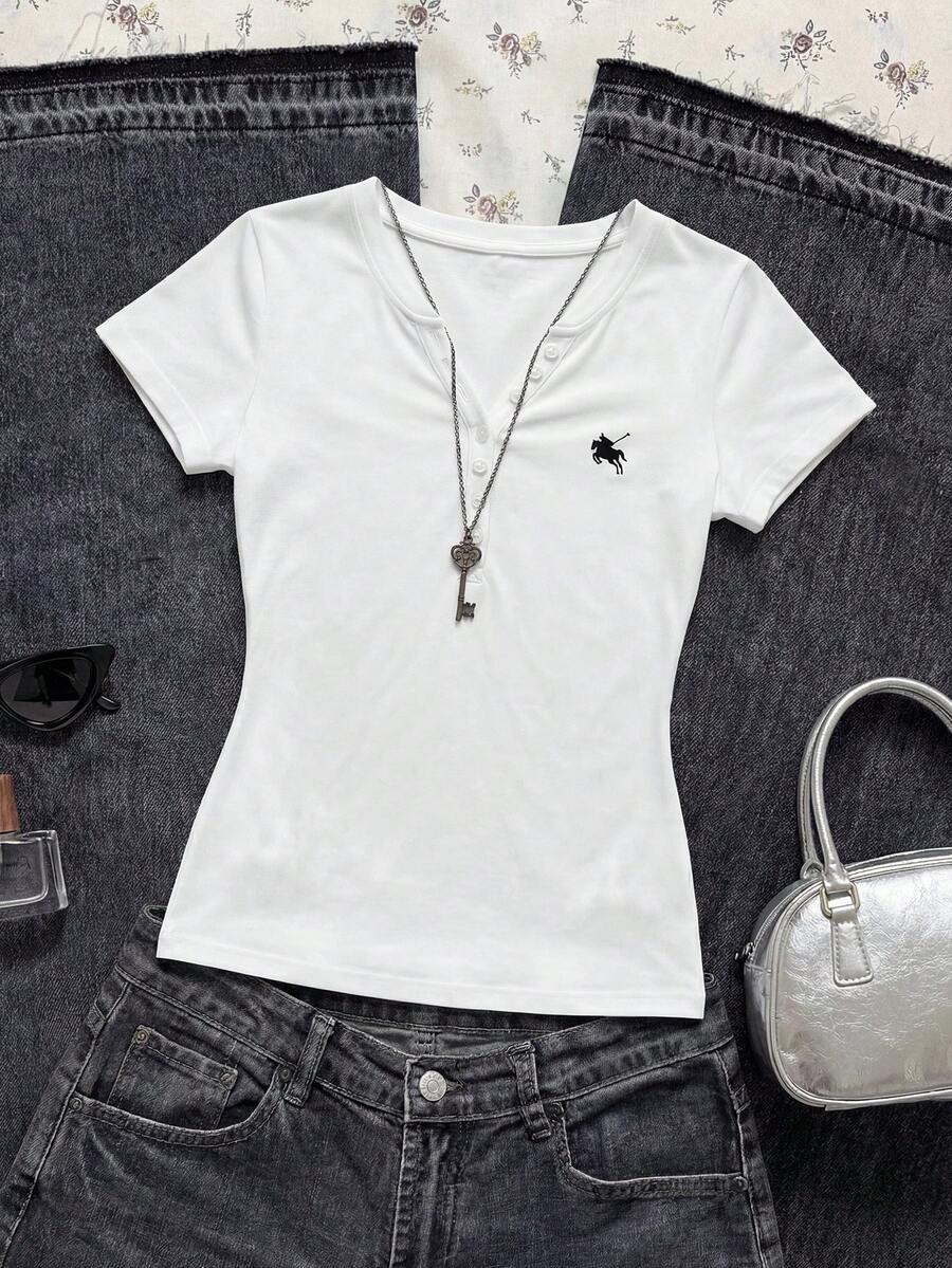 SHEIN 1pc Girls Casual Minimalist Style Printed White Short Sleeve T-Shirt, V-Neck Half Button Up Fitted Top For Daily Wear, Spring/Summer - White - View 1