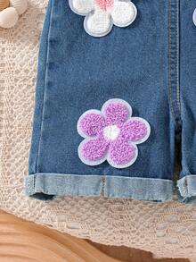 SHEIN Vintaside Kids 2pcs/Set Baby Girls' Summer Cute Blue Denim Bib Shorts Set,Floral Embroidery Pocket,Ribbed T-Shirt With Cap Flutter Sleeve,Casual Vacation Outfit - Purple - View 9