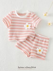 Cozy Pixies Bộ đồ sơ sinh dễ thương gồm áo thun ngắn tay kẻ sọc phối màu và quần short cạp chun. - Hồng - Xem 5