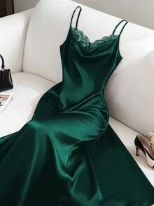 GlowEve CURVE Plus Size Solid Color Lace Patchwork Dress - Dark Green - View 4
