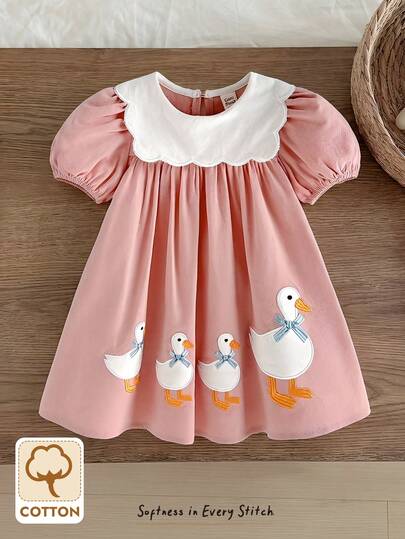 Cozy Pixies Đầm bé gái phối màu cổ bèo tay cánh hoa, đa năng và thoải mái.