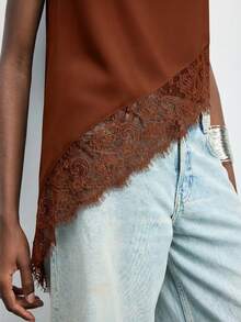 SHEIN Maija Áo kiểu nữ không tay vai lệch, màu trơn, xếp ly, thích hợp cho mùa xuân, hè, đầu thu, dịp Quốc khánh, mùa tốt nghiệp. - màu nâu - Xem 5