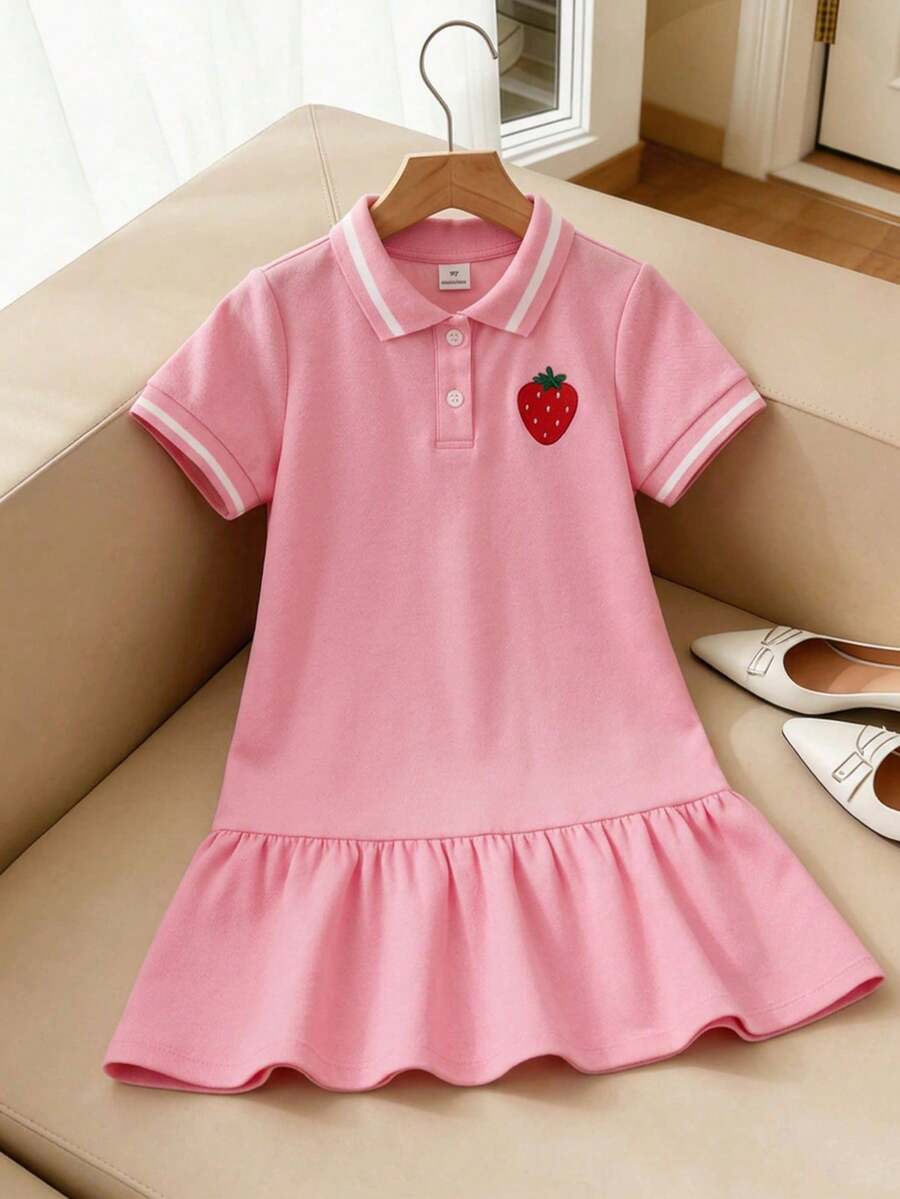 SHEIN 女童草莓印花荷叶边短袖连衣裙 - 白色 - 查看 1