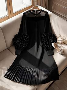 GlowEve CURVE Vestido negro de manga larga con pliegues y flores 3D para tallas grandes - Negro - Ver 4