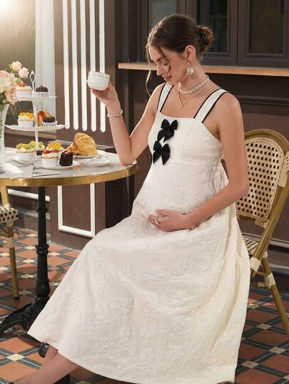 Momance Đầm midi bầu với viền tương phản và nơ trang trí, thích hợp cho kỳ nghỉ hè.