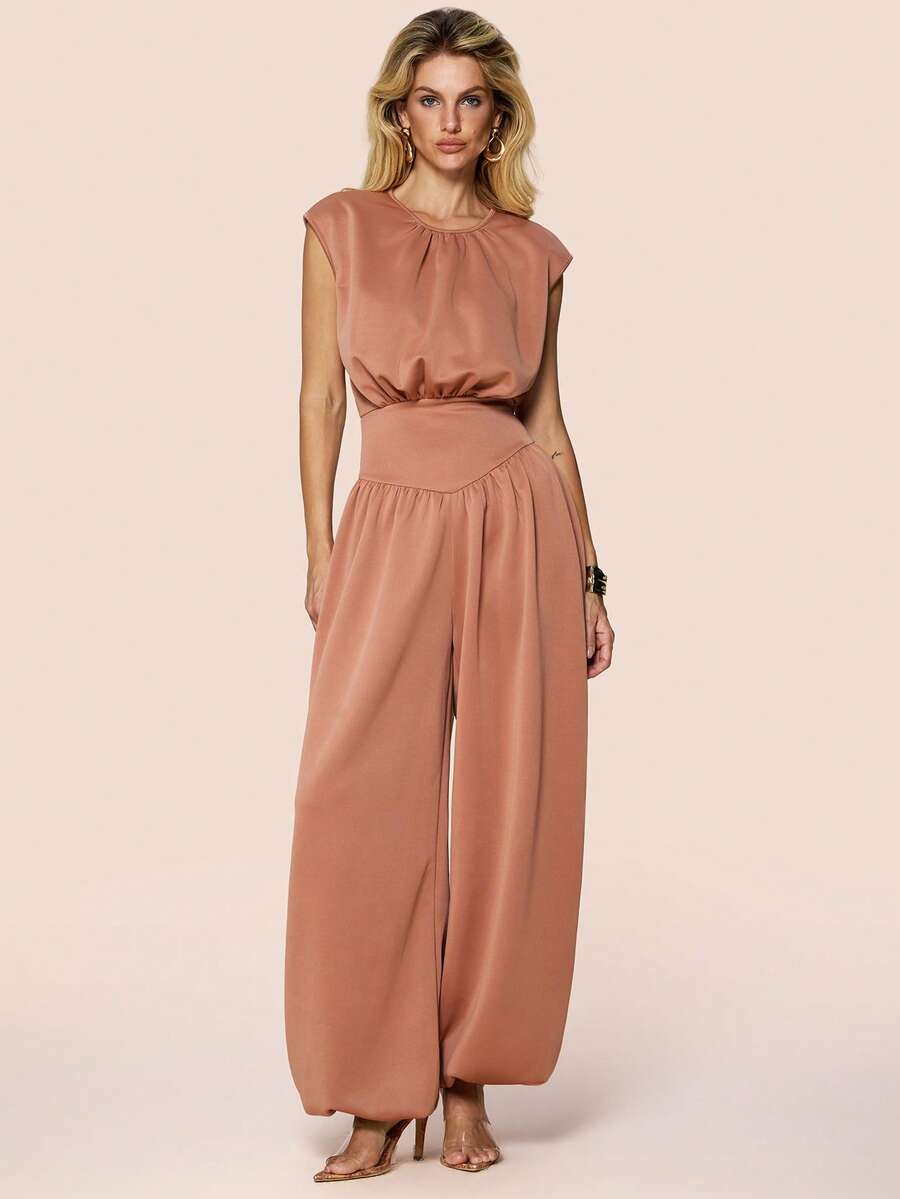 Olia Maree Olia Maree Bộ jumpsuit không tay màu kaki thắt eo, thanh lịch và tinh tế. - Màu Khaki - Xem 1