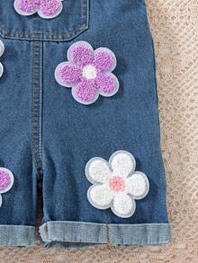 SHEIN Vintaside Kids 2pcs/Set Baby Girls' Summer Cute Blue Denim Bib Shorts Set,Floral Embroidery Pocket,Ribbed T-Shirt With Cap Flutter Sleeve,Casual Vacation Outfit - Purple - View 8