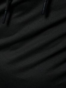 Manfinity Sport Corelite Bộ đồ thể thao nam gồm áo ba lỗ có mũ in họa tiết và quần ống rộng có dây rút. - màu đen - Xem 7