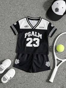 SHEIN Playful Pals 2件套婴幼儿男童PSALM23字母印花V领撞色短袖T恤和短裤运动套装，V领设计搭配网眼面料，美式运动风格，适合夏季穿着，尺码6个月至3岁 - 黑與白 - 查看 3