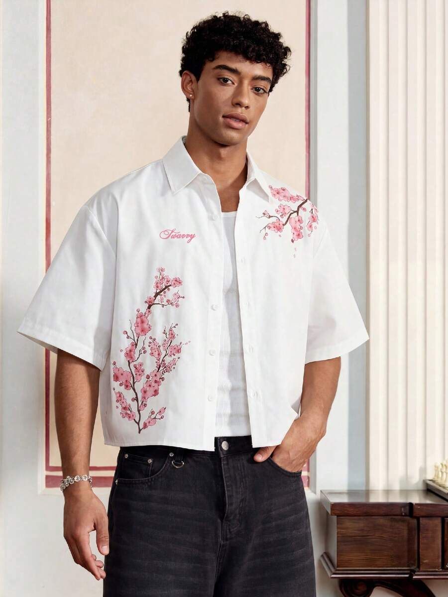 SWAVVY Camisa casual de manga corta con un solo pecho y estampado de flores de cerezo para hombres