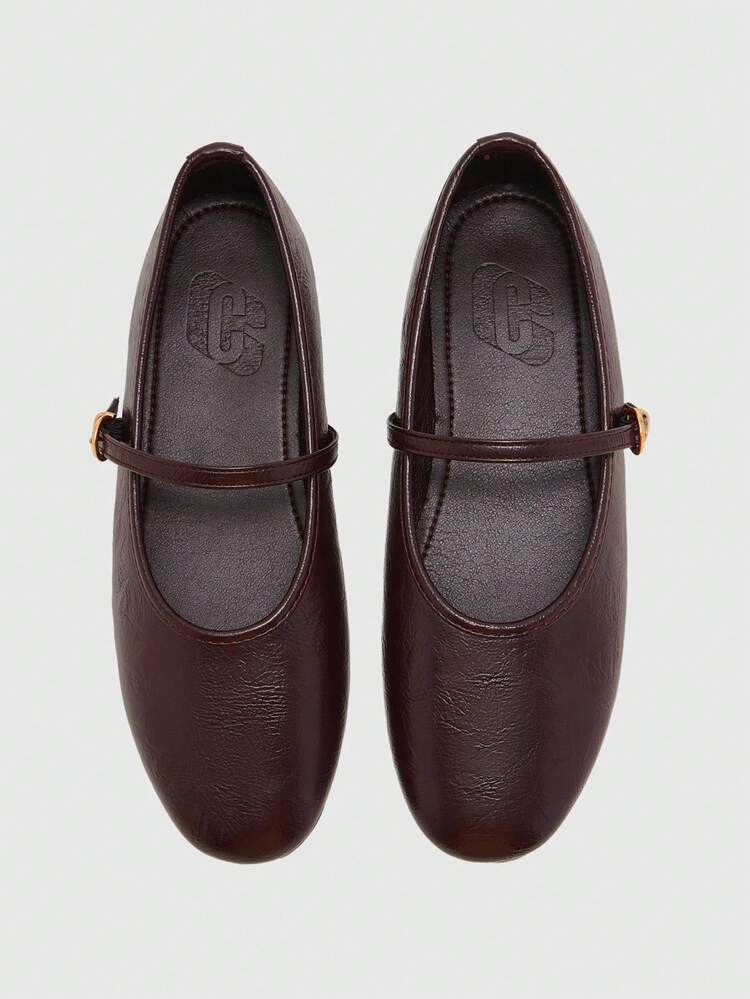 CUCCOO BIZCHIC Mary Jane, Women's Shoes With Soft Leather And Low Vamp.