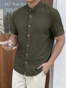 Manfinity VCAY Men's Solid Color Front Button Woven Casual Short Sleeve Shirt - Olive Green - View 4