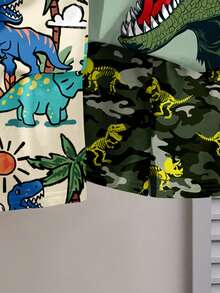 SHEIN Conjunto de 2 piezas para bebé niño: Estilo casual Y2K con estampados de dinosaurio, camuflaje, plantas tropicales, vacaciones y graffiti en camiseta de manga corta de cuello redondo y pantalones cortos, adecuado para primavera/verano, excelente para estilo callejero - Multicolor - Ver 5