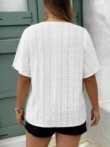 SHEIN CURVE+ Áo thun cỡ lớn, cổ vuông, tối giản và thời trang, phù hợp cho trang phục đi biển mùa hè cho nữ/váy đi biển/trang phục nghỉ mát biển/đồ cần thiết đi biển/lễ tốt nghiệp/váy dự tiệc trà mùa hè/phong cách đồng quê/trang phục nghỉ mát biển/trang phục đi biển/đồ mặc đi biển - Đen và trắng - Xem 3