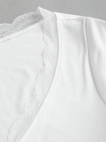 Sweetra Petite Áo thun nữ cổ chữ V buộc dây màu trắng kiểu Pháp lãng mạn phối ren, thích hợp mặc mùa xuân/hè. - trắng - Xem 6