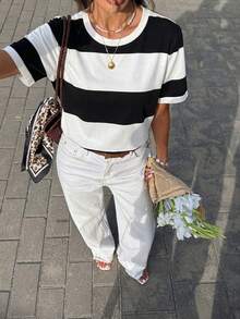 SHEIN Frenchy 女士休闲优雅学院风黑白条纹运动圆领宽松短袖T恤 - 适合正式场合、度假、办公、工作、通勤，是春夏运动季的百搭打底衫 - 彩色 - 查看 5
